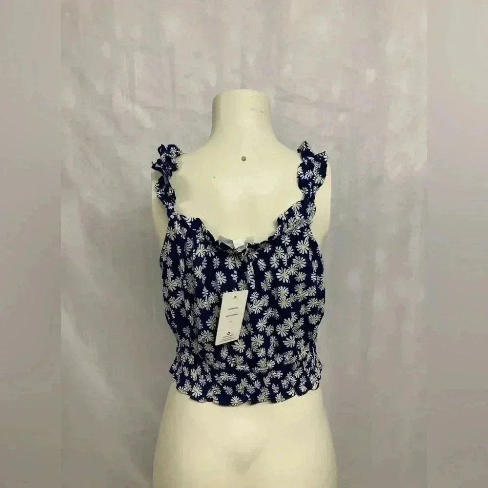 Pink rose crop top‎ - Picture 2 of 4